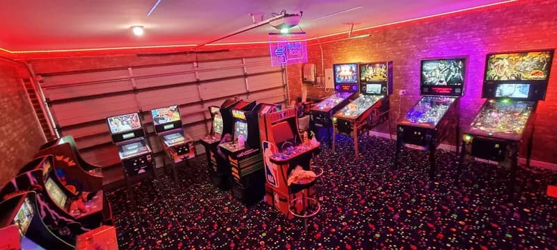 Arcade lighting